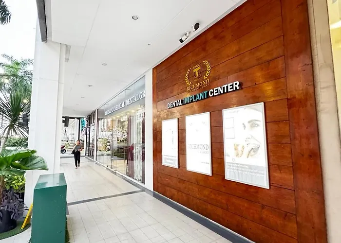 Chic Unit With Balcony - Free Wifi & Netflix Across Naia Terminal 3 Airport 公寓 马尼拉